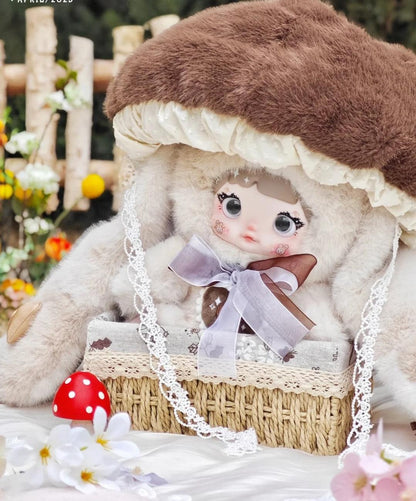 Nommi 400% Mushroom Hat Blind Box