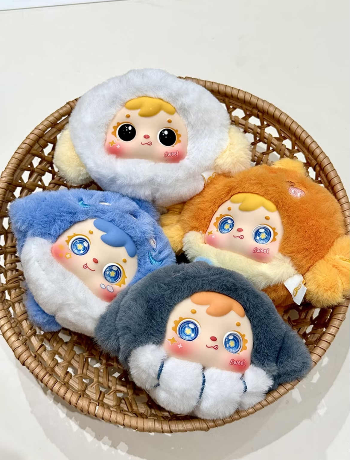 Samuel  “Ocean Parade” Plush Blind Box Collection｜Chibi Ocean Friends × Ultra-Soft Cozy Design Official Licensed Edition｜7 Designs Total (Including Secret)｜Random Blind Box Collectible Desk Display Christmas & Birthday Gift