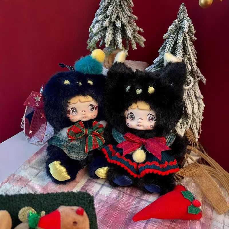 Nommi “Magical Christmas Night” Plush Doll | 20–24cm Soft Holiday Plush with 3 Interchangeable Eye Parts | Cozy Designer Gift