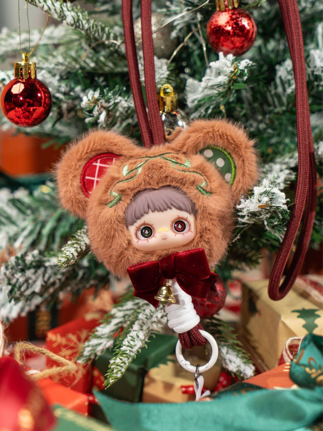 MayMei Lucky Bell Yarn Phone Strap Official Plush Charm with Jingle Bell A Cozy Winter Lucky Mascot for Phone and Bag Accessories Limited Seasonal Gift