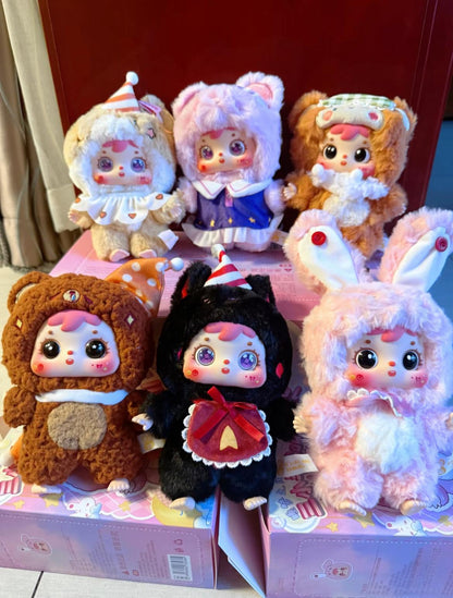 Samuel  Between Dreams Series Blind Box Doll | Animal Pajama Design with Vinyl Face & Plush Fabric | Sparkling Eyes & Dreamy Colors | Sleep-Themed Charm Included | 6 Styles + 1 Secret | Approx. 14cm (1 Random Piece)